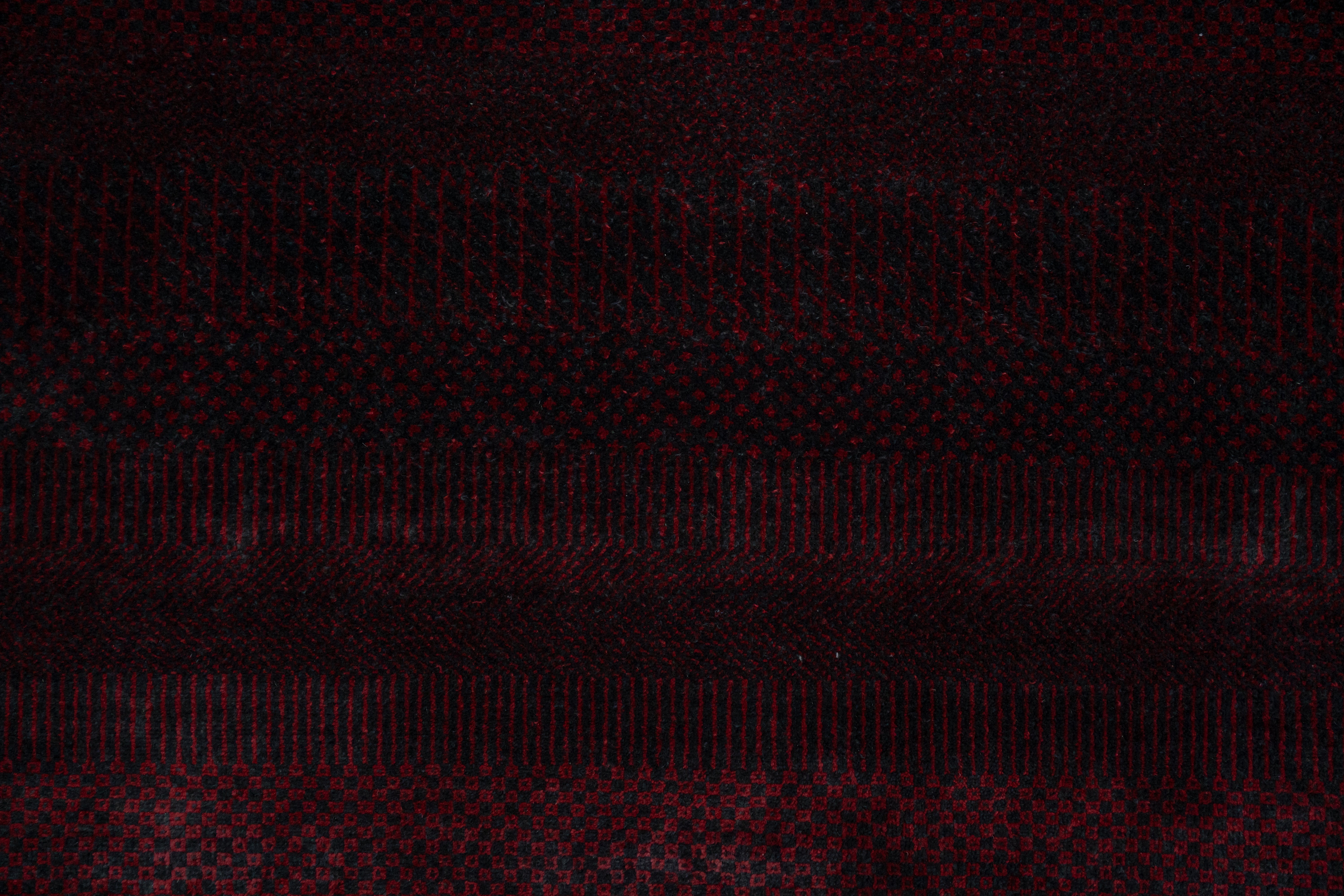 Handknotted Carpet DIA- 876 MCN,  Rust & Black